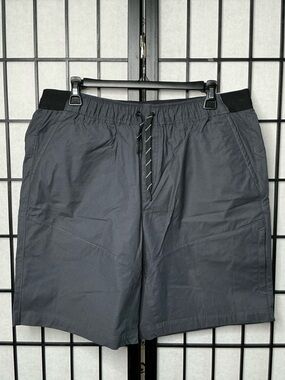 NWT Eddie Bauer Men’s Large Ultimate Adventure Shorts Storm Gray
